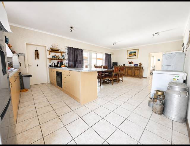 3 BEDROOM FREEHOLD FOR SALE IN MYBURGH PARK